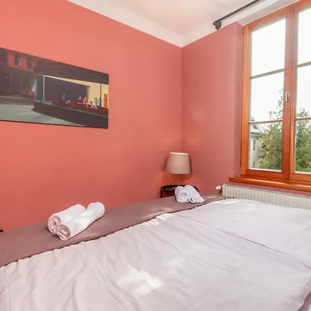 City-loft In 100und10 - Charmantes Dachstudio Beim Lendkanal Apartamento *