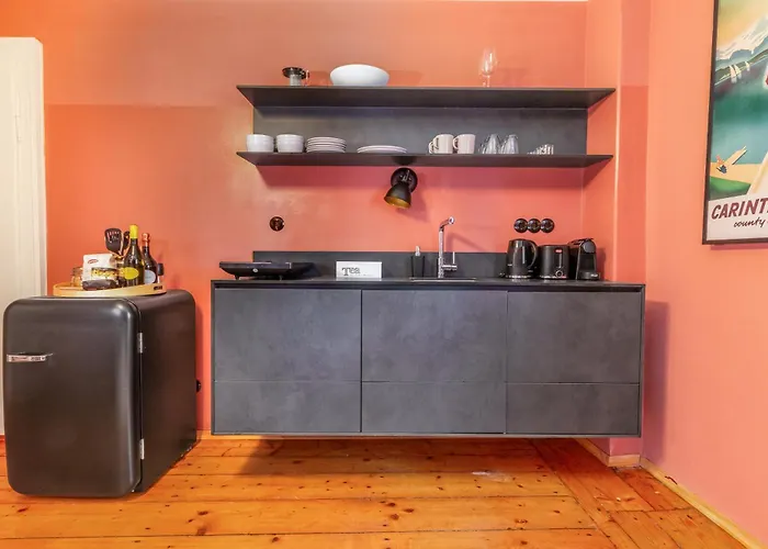 City-loft In 100und10 - Charmantes Dachstudio Beim Lendkanal * קלגנפורט