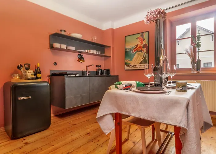 דירה City-loft In 100und10 - Charmantes Dachstudio Beim Lendkanal קלגנפורט